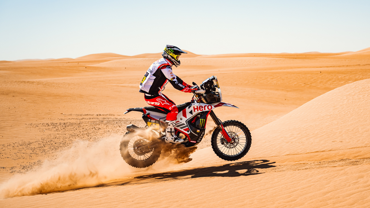 Monster Energy Off Road Fahrer Fahren Nach Portugal F R Runde Der Fim World Rally Raid