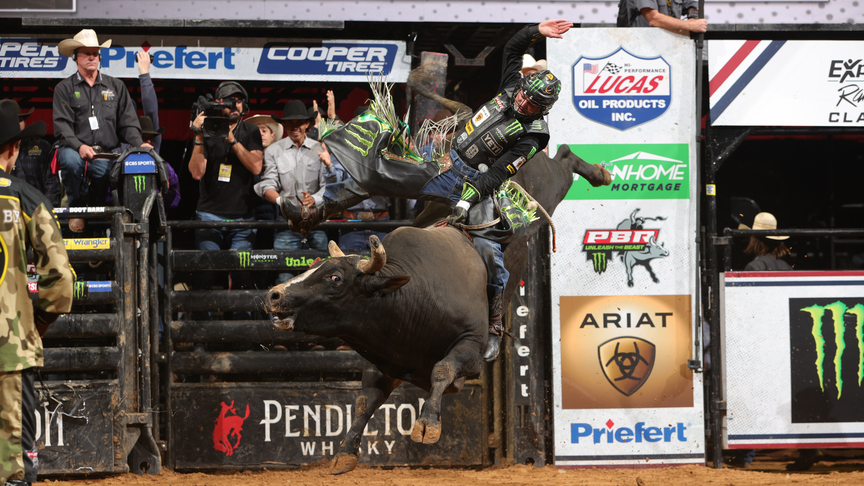 Leme Dreaming of Record-Tying Third PBR World Title | Monster Energy